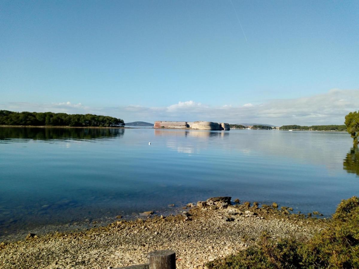 Mladen Za Familiju Vodice